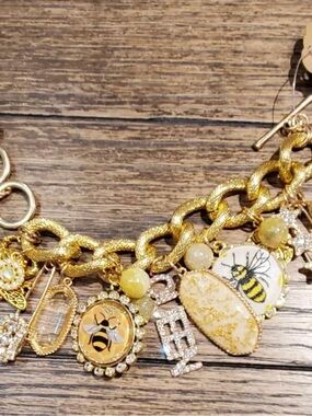 Gold Bee Charm Bracelet - Yellow and Gold Women's Jewelry